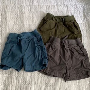 Primary cotton shorts- SET of 3
